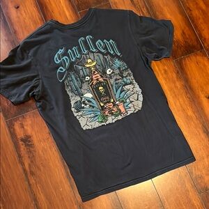 Buckle Black Graphic Tee